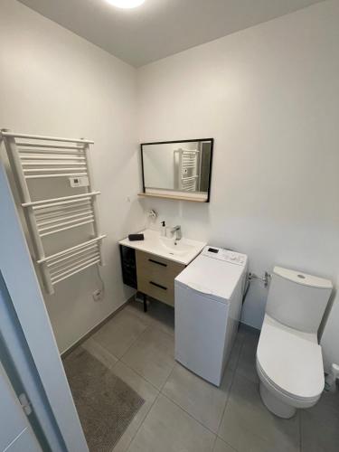 Bathroom, T2 neuf Marseille in Redon Bathroom, T2 neuf Marseille in Redon
