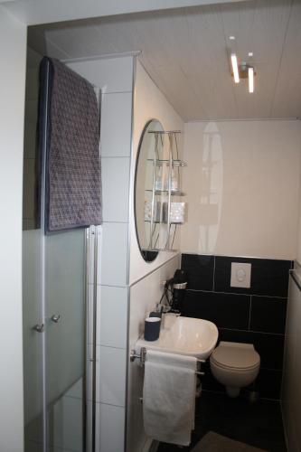 Bathroom, Ferienwohnung zur Trubenbach in Kirn Bathroom, Ferienwohnung zur Trubenbach in Kirn