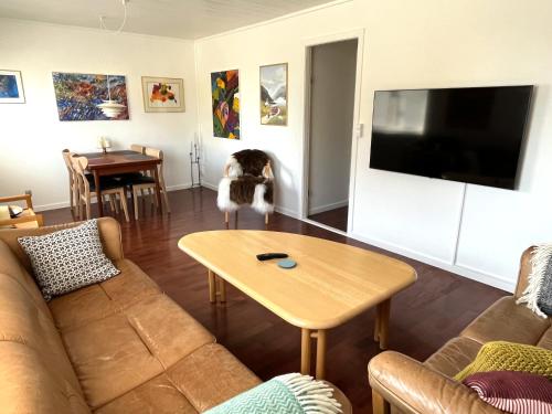 חדר שינה, Cosy apartment near beach, marina & city centre in Argir חדר שינה, Cosy apartment near beach, marina & city centre in Argir