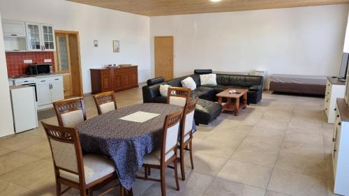 廚房, Apartmán na statku 7 (Apartman na statku 7) in 奧斯拉瓦河畔納梅什季 廚房, Apartmán na statku 7 (Apartman na statku 7) in 奧斯拉瓦河畔納梅什季