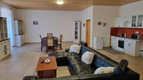 廚房, Apartmán na statku 7 (Apartman na statku 7) in 奧斯拉瓦河畔納梅什季 廚房, Apartmán na statku 7 (Apartman na statku 7) in 奧斯拉瓦河畔納梅什季