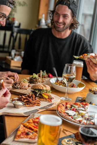 Food and beverages, La Secousse in La Malbaie (QC) Food and beverages, La Secousse in La Malbaie (QC)