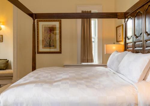 Castle Hotel & Spa in Tarrytown (NY) Castle Hotel & Spa in Tarrytown (NY)