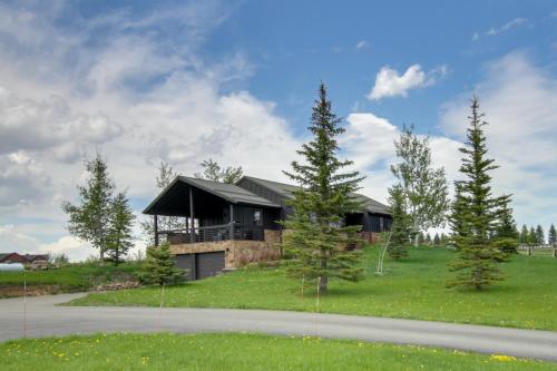 Stunning Gallatin Gateway Mountain Retreat! in 加拉廷蓋特韋 (MT) Stunning Gallatin Gateway Mountain Retreat! in 加拉廷蓋特韋 (MT)