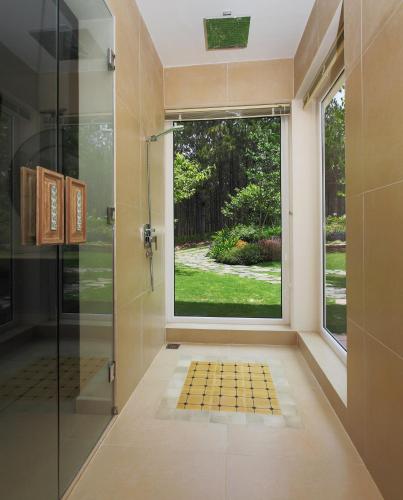 Bathroom, Binh An Village Dalat Resort in Tuyen Lam Lake Bathroom, Binh An Village Dalat Resort in Tuyen Lam Lake