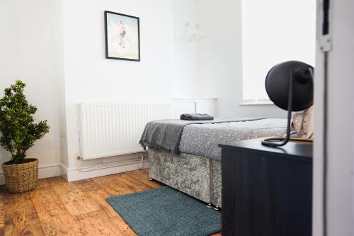 Daze Private 1-Bedroom Near to City Centre in Everton Daze Private 1-Bedroom Near to City Centre in Everton