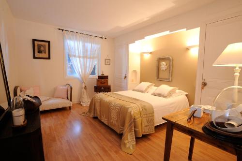 La Brocantine in Corcelles En Beaujolais La Brocantine in Corcelles En Beaujolais