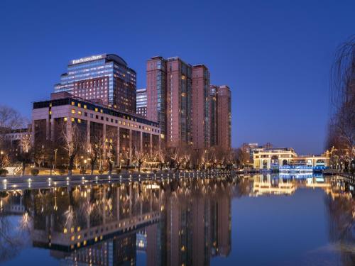 منظر, فندق فور سيزونز بكين (Four Seasons Hotel Beijing) in المنطقة التجارية لـ لوفتهانزا منظر, فندق فور سيزونز بكين (Four Seasons Hotel Beijing) in المنطقة التجارية لـ لوفتهانزا