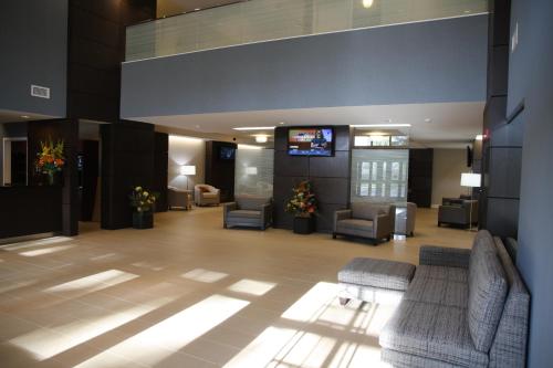 Lobby, Wingate by Wyndham Niagara Falls in Niagara Falls (NY) Lobby, Wingate by Wyndham Niagara Falls in Niagara Falls (NY)