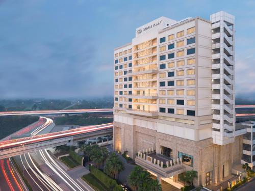 Entrance, Crowne Plaza New Delhi Mayur Vihar Noida By IHG in East Delhi Entrance, Crowne Plaza New Delhi Mayur Vihar Noida By IHG in East Delhi