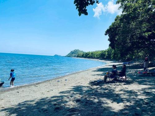 Beach Front Cabin with Treehouse in Cauayan (Negros Occidental) Beach Front Cabin with Treehouse in Cauayan (Negros Occidental)