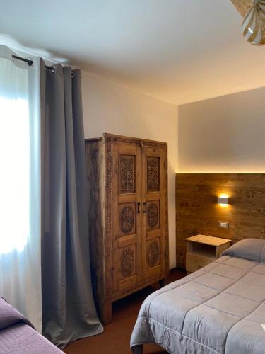 Guestroom, Albergo Quai in Monno Guestroom, Albergo Quai in Monno