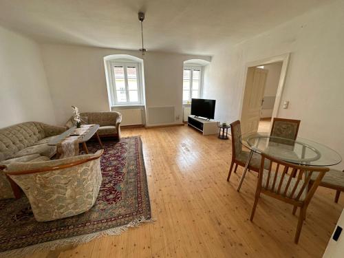 Central Plaza family apartment 2 bedroom in Bruckneudorf Central Plaza family apartment 2 bedroom in Bruckneudorf