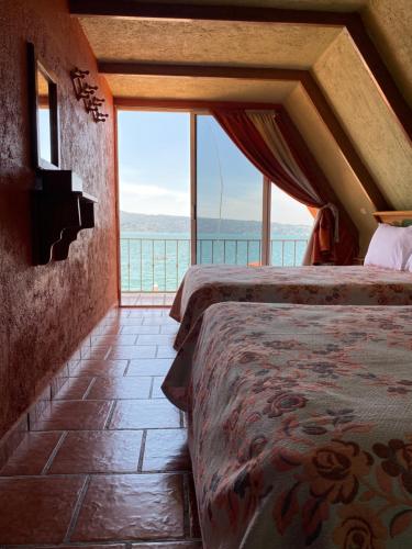 Cabanas y Habitaciones El Malecon in Zirahuen Cabanas y Habitaciones El Malecon in Zirahuen