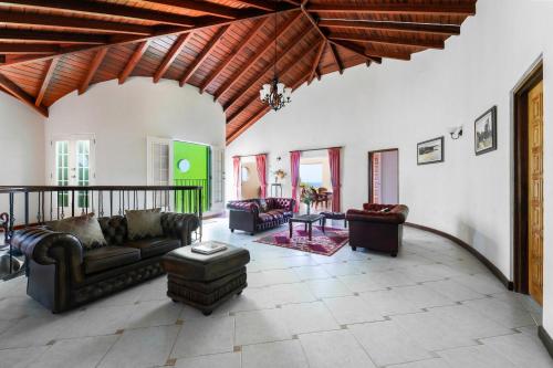 Quầy bar/Pub, Ferron House in Saint James Quầy bar/Pub, Ferron House in Saint James