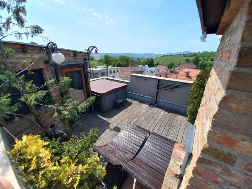 Erkély/terasz, V ZAJEČSKEJ VĚŽI (V ZAJECSKEJ VEZI) in Zajeci Erkély/terasz, V ZAJEČSKEJ VĚŽI (V ZAJECSKEJ VEZI) in Zajeci