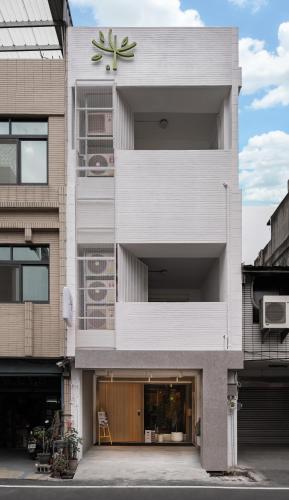 Exterior view, Timios Inn 提米好旅 in Changhua Exterior view, Timios Inn 提米好旅 in Changhua