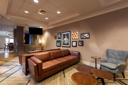 大堂, Radisson Hotel Fairview Heights - St. Louis in 美景高原 (IL) 大堂, Radisson Hotel Fairview Heights - St. Louis in 美景高原 (IL)