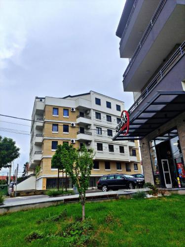 Glušac Lux (Glusac Lux) in Arandjelovac Glušac Lux (Glusac Lux) in Arandjelovac