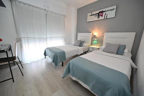 Hostal HB Torrevieja in Torrevieja Hostal HB Torrevieja in Torrevieja