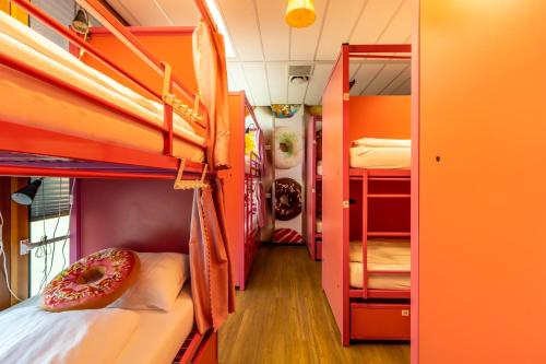 Hostelle - female only hostel in Zuidoost Hostelle - female only hostel in Zuidoost