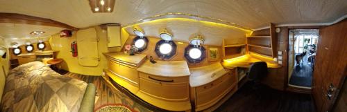 Ship Windö (Ship Windo) in Sodertalje Ship Windö (Ship Windo) in Sodertalje