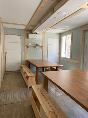 Facilities, Bohobos Hostel in Antibes Facilities, Bohobos Hostel in Antibes