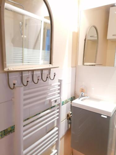 Charmant Appartement 10mn Rouen in Franqueville-Saint-Pierre Charmant Appartement 10mn Rouen in Franqueville-Saint-Pierre