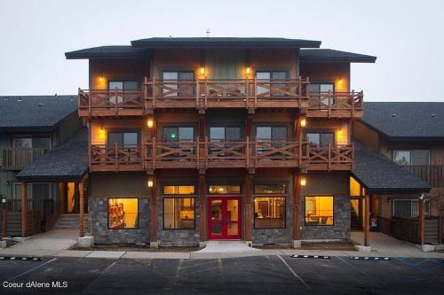 Előcsarnok, Stoneridge Resort in Blanchard (ID) Előcsarnok, Stoneridge Resort in Blanchard (ID)