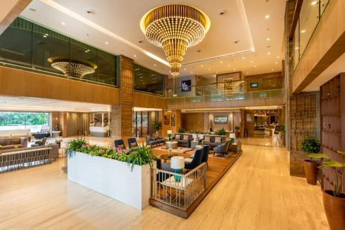Lobby, Express Inn The Business Luxury Hotel in Nashik Lobby, Express Inn The Business Luxury Hotel in Nashik