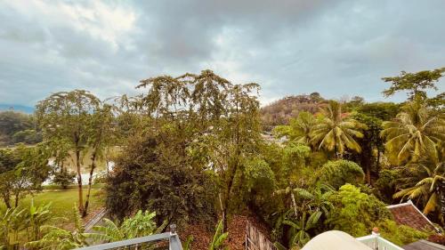 Surrounding environment, Meet Sunset Hostel Luang Prabang in Nam Khan River Surrounding environment, Meet Sunset Hostel Luang Prabang in Nam Khan River