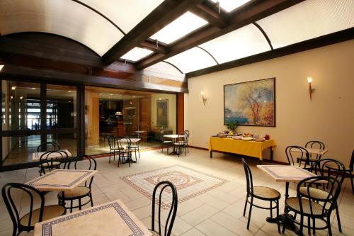 Facilities, Hotel Plaza Taranto in Taranto Facilities, Hotel Plaza Taranto in Taranto