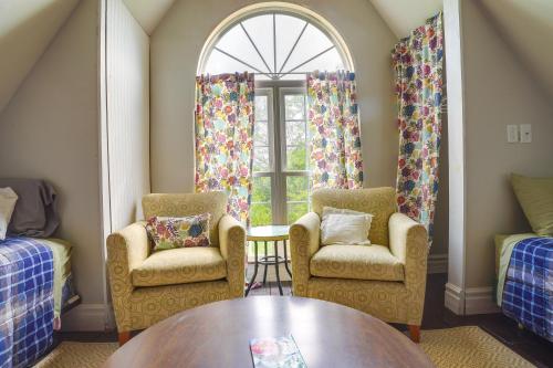 Charming Smoot Cabin on Working Farm! in Lewisburg (WV) Charming Smoot Cabin on Working Farm! in Lewisburg (WV)