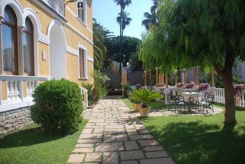 Taman, Hotel Primula in Alassio Taman, Hotel Primula in Alassio