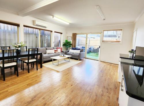 Facilities, On The Beach, Kids & Pets Friendly in Frankston Facilities, On The Beach, Kids & Pets Friendly in Frankston
