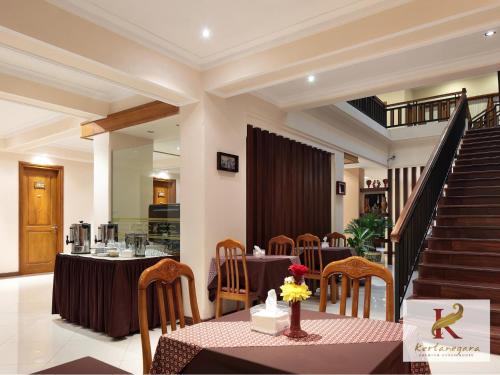 Restaurant, Kertanegara Premium Guest House near Brawijaya museum Restaurant, Kertanegara Premium Guest House near Brawijaya museum