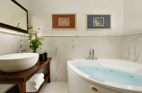 太陽山地健康美容驛站別墅 (Relais Villa Monte Solare Wellness and Beauty) in 帕尼卡萊 太陽山地健康美容驛站別墅 (Relais Villa Monte Solare Wellness and Beauty) in 帕尼卡萊