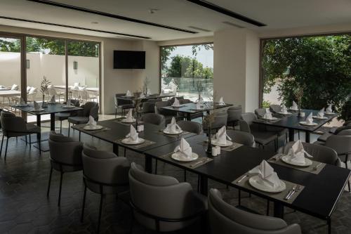 Restaurant, Riverfront Apartments Vientiane near Thabo Crown Prince Hospital Restaurant, Riverfront Apartments Vientiane near Thabo Crown Prince Hospital