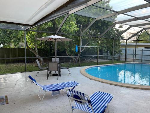 Airbnb rental in West Perrine Airbnb rental in West Perrine