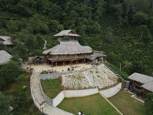 Exterior view, Ta Xua Ecolodge in Son La Exterior view, Ta Xua Ecolodge in Son La