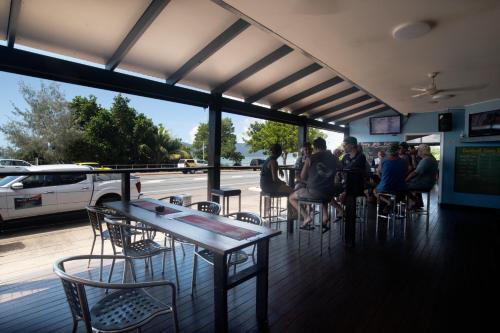 Pub/Lounge, Nightcap at Marine Hotel Cardwell in Cardwell Pub/Lounge, Nightcap at Marine Hotel Cardwell in Cardwell