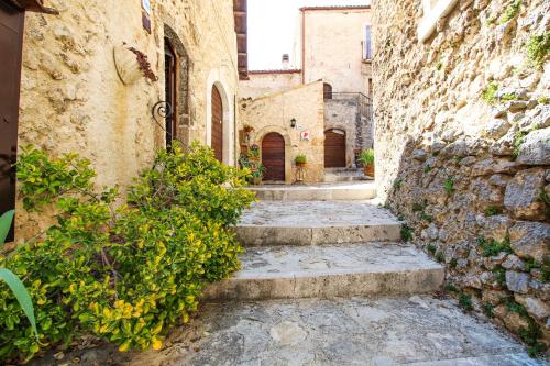 Exterior view, Santo'S House BnB in Santo Stefano di Sessanio Exterior view, Santo'S House BnB in Santo Stefano di Sessanio
