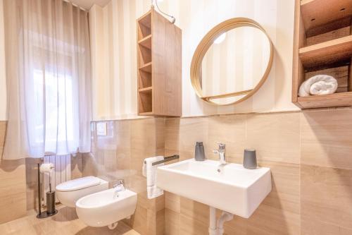 Baño, City Gate - Luxury Suites in Bari Baño, City Gate - Luxury Suites in Bari