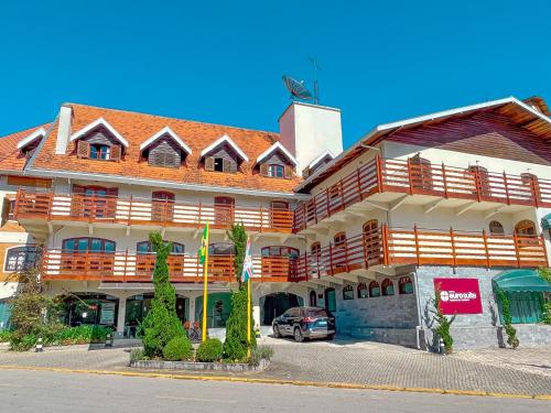 Entrance, Hotel Euro Suite Campos do Jordao By Nacional Inn - A 800 metros da Vila Capivari in Campos Do Jordao Entrance, Hotel Euro Suite Campos do Jordao By Nacional Inn - A 800 metros da Vila Capivari in Campos Do Jordao