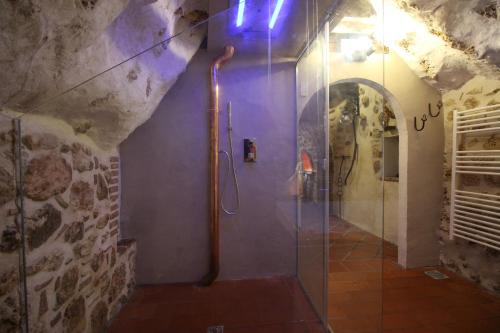 Santo'S House Luxury - idromassaggio e doccia emozionale in Santo Stefano di Sessanio Santo'S House Luxury - idromassaggio e doccia emozionale in Santo Stefano di Sessanio
