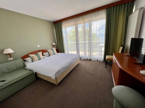 Hotel Millennium in Pogradec Hotel Millennium in Pogradec