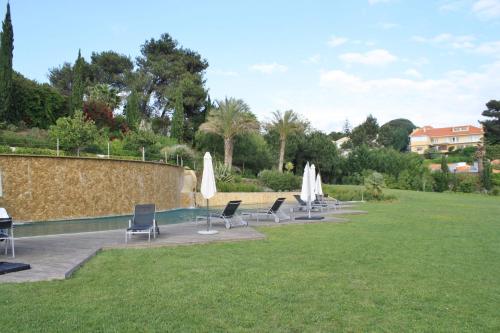 Jardim, Charming Cascais Apt. in Bairro Marechal Carmona Jardim, Charming Cascais Apt. in Bairro Marechal Carmona