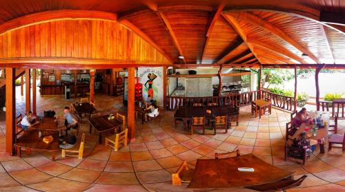 Hotel Isla inn in Puerto Viejo de Talamanca Hotel Isla inn in Puerto Viejo de Talamanca