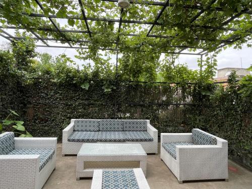 Balkon/teras, Riviera Courtyard in Islamabad Balkon/teras, Riviera Courtyard in Islamabad