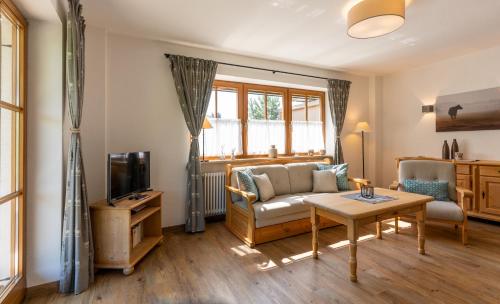 Rottach Apartments - Ferienwohnungen am Tegernsee in Rottach-Egern Rottach Apartments - Ferienwohnungen am Tegernsee in Rottach-Egern